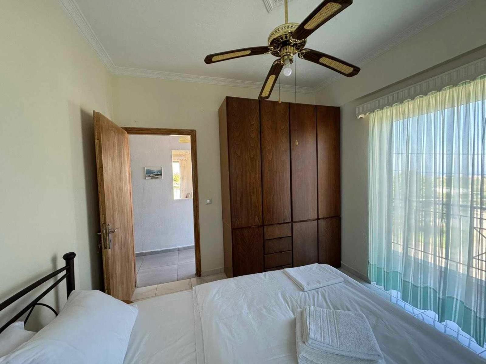 Santis Apartment Areopoli Ngoại thất bức ảnh